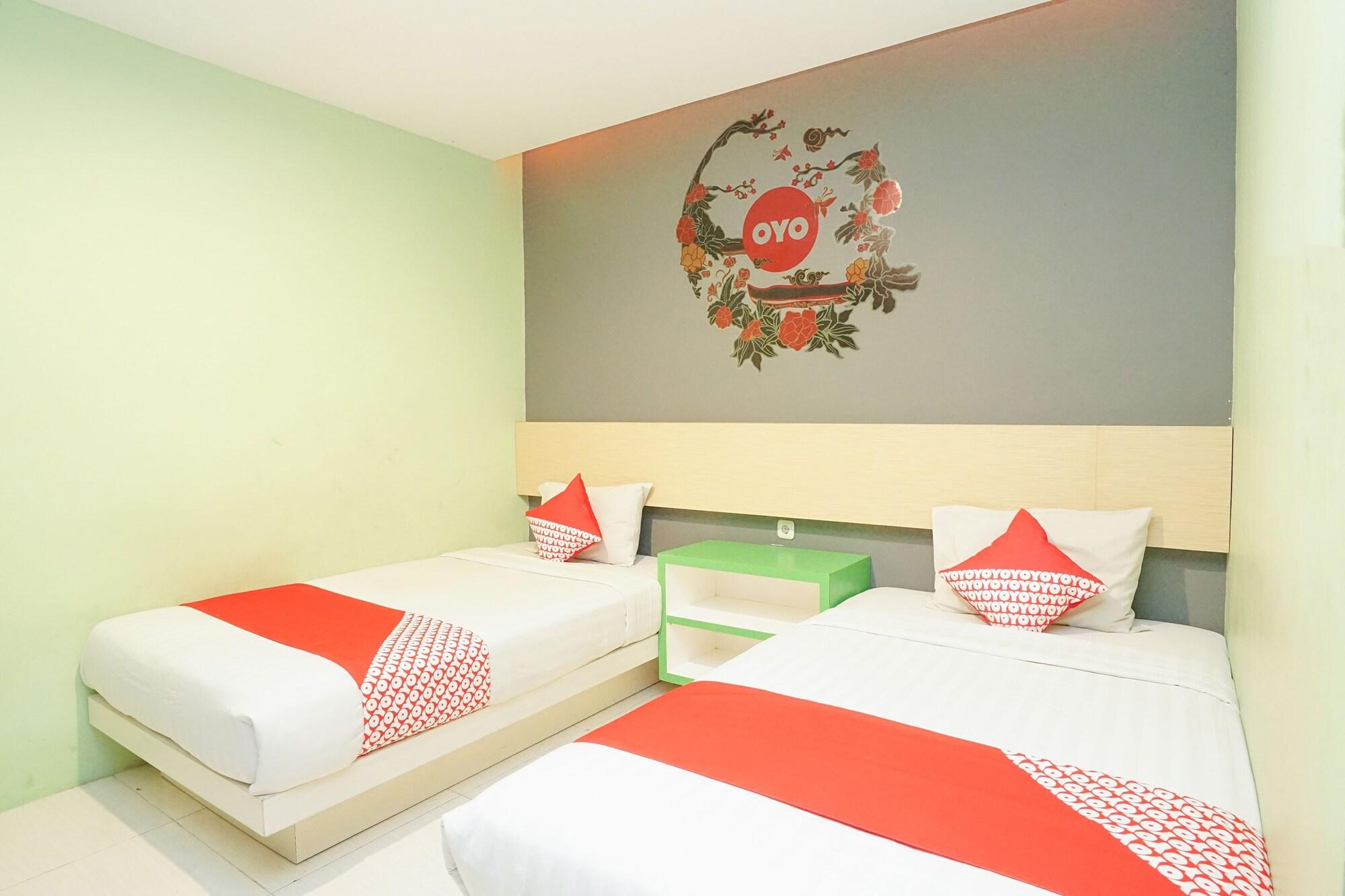 Oyo 277 Rukotel Near Rsu Adi Husada Undaan Kota Surabaya Kültér fotó