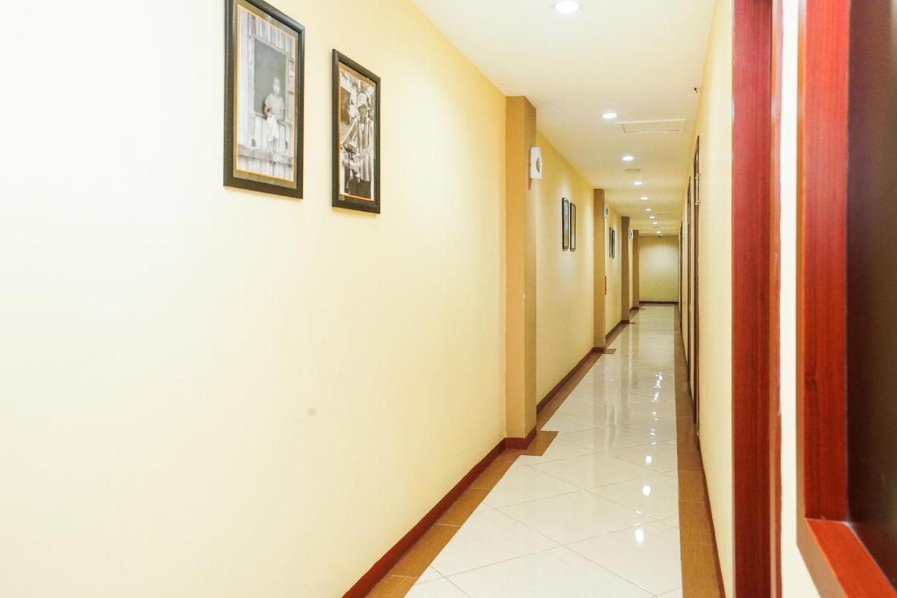 Oyo 277 Rukotel Near Rsu Adi Husada Undaan Kota Surabaya Kültér fotó